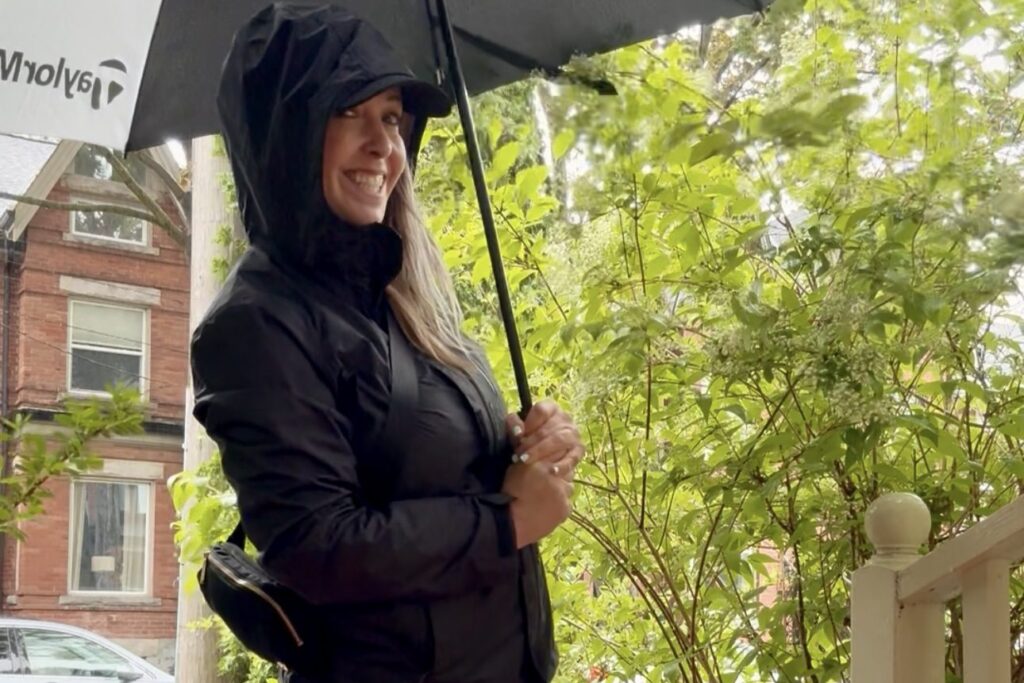 Karyn is a Toronto Realtor who works in Leslieville, Riverdale, East York, The Beach, Downtown, St Lawrence Market, Mimico, Roncesvalles & High Park